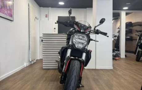 Ducati Monster 821